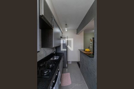 Cozinha e Área de Serviço de apartamento à venda com 3 quartos, 56m² em Vila Taquari, São Paulo