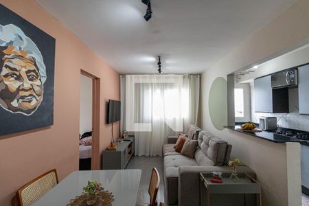 Sala e Cozinha de apartamento à venda com 3 quartos, 56m² em Vila Taquari, São Paulo