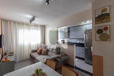 Sala e Cozinha de apartamento para alugar com 3 quartos, 56m² em Vila Taquari, São Paulo