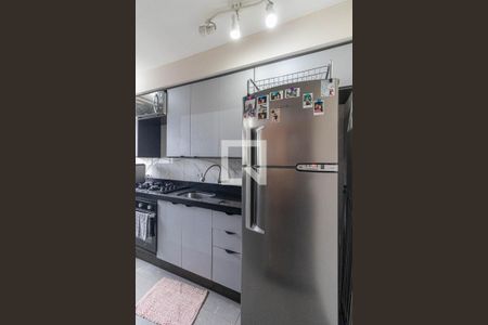 Sala e Cozinha de apartamento à venda com 3 quartos, 56m² em Vila Taquari, São Paulo