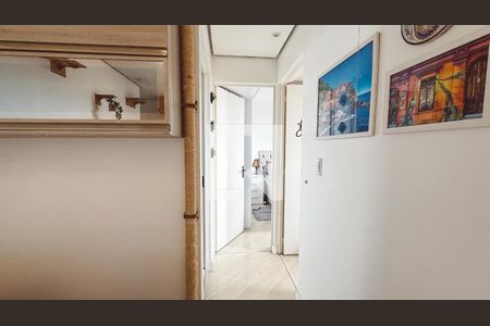 Corredor de apartamento para alugar com 2 quartos, 54m² em Casa Verde Alta, São Paulo