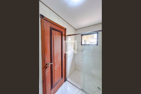 Banheiro da Suíte 1 de casa à venda com 4 quartos, 176m² em Parque São Jorge, São Paulo