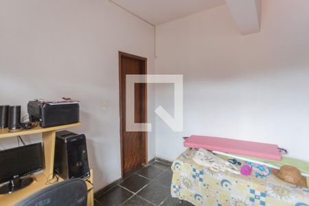 Escritório de casa à venda com 4 quartos, 372m² em Horto, Belo Horizonte