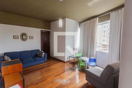 Sala 3 no 2° Andar de casa à venda com 4 quartos, 372m² em Horto, Belo Horizonte