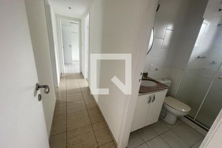 Corredor de apartamento para alugar com 2 quartos, 100m² em Jardim Vinte E Cinco de Agosto, Duque de Caxias