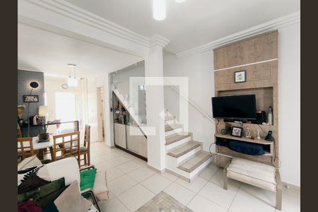 Sala de casa de condomínio à venda com 2 quartos, 79m² em Vila Maringa, Jundiaí