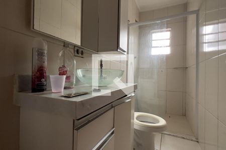 Banheiro de casa para alugar com 1 quarto, 250m² em Jardim Cristin Alice, Guarulhos