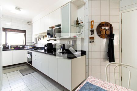 Cozinha de apartamento à venda com 4 quartos, 153m² em Perdizes, São Paulo