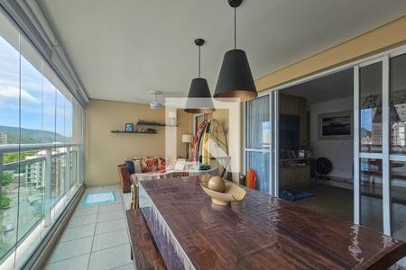 Apartamento para alugar com 3 quartos, 134m² em Vila Luis Antonio, Guarujá