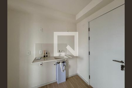Cozinha  de apartamento à venda com 1 quarto, 30m² em Vila Ernesto, São Paulo