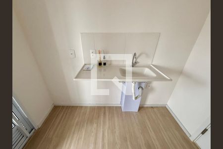Cozinha  de apartamento à venda com 1 quarto, 30m² em Vila Ernesto, São Paulo