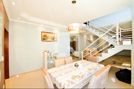 Sala de Jantar de casa à venda com 3 quartos, 200m² em Vila Galvão, Guarulhos