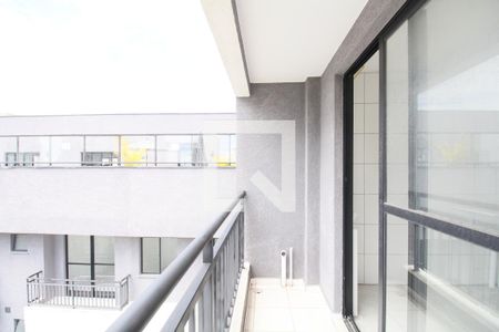 varanda Sala/Cozinha de apartamento à venda com 2 quartos, 39m² em Cidade Jardim, São Paulo