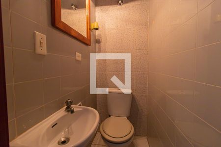 Lavabo de apartamento para alugar com 3 quartos, 81m² em Centro, Curitiba