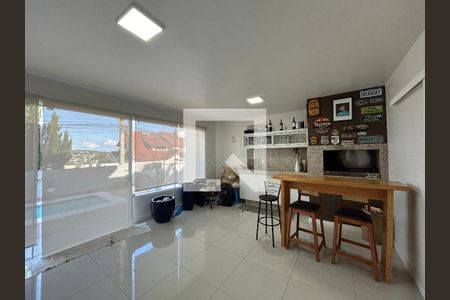 Casa à venda com 3 quartos, 212m² em Ideal, Novo Hamburgo