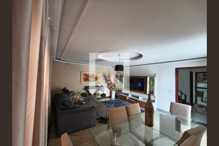 Casa de Condomínio para alugar com 4 quartos, 160m² em Taquara, Rio de Janeiro