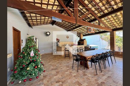 Casa à venda com 5 quartos, 350m² em Nossa Senhora de Lourdes, Lagoa Santa