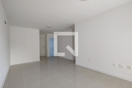 Sala de apartamento para alugar com 4 quartos, 123m² em Barra da Tijuca, Rio de Janeiro