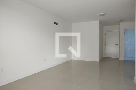 Sala de apartamento para alugar com 4 quartos, 123m² em Barra da Tijuca, Rio de Janeiro