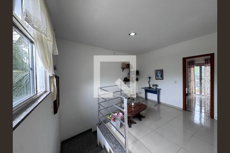 Sala (Segundo andar) de casa de condomínio para alugar com 3 quartos, 260m² em Vargem Grande, Rio de Janeiro