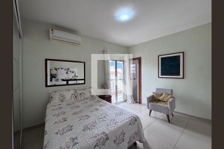 Suíte de casa de condomínio para alugar com 3 quartos, 260m² em Vargem Grande, Rio de Janeiro