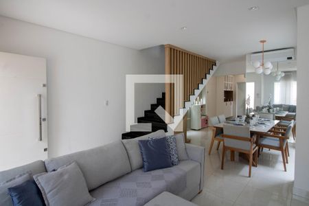 Sala de casa à venda com 3 quartos, 131m² em Vila Talarico, São Paulo