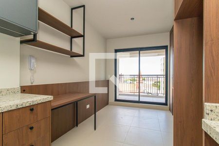 Sala/Cozinha de kitnet/studio para alugar com 1 quarto, 25m² em Água Verde, Curitiba