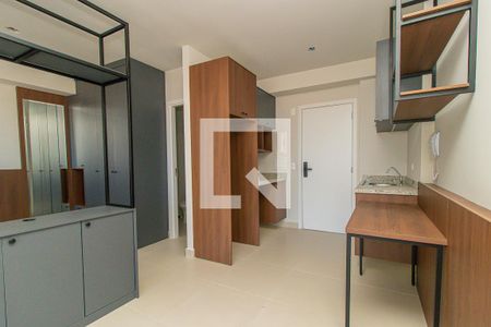 Sala/Cozinha de kitnet/studio para alugar com 1 quarto, 25m² em Água Verde, Curitiba