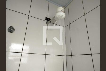 Banheiro de casa para alugar com 1 quarto, 20m² em Vila Carrão, São Paulo