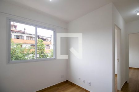 Sala de apartamento para alugar com 2 quartos, 42m² em Parque Arariba, São Paulo