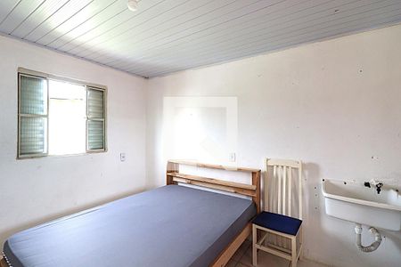 Quarto de kitnet/studio para alugar com 1 quarto, 35m² em Rubem Berta, Porto Alegre