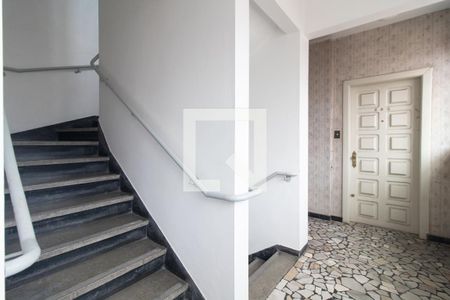 Escadas de apartamento para alugar com 2 quartos, 90m² em Centro Histórico, Porto Alegre