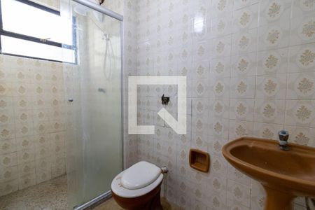 Banheiro de apartamento à venda com 1 quarto, 37m² em Petrópolis, Porto Alegre