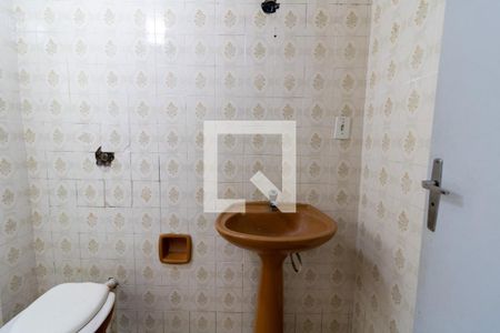 Banheiro de apartamento à venda com 1 quarto, 37m² em Petrópolis, Porto Alegre