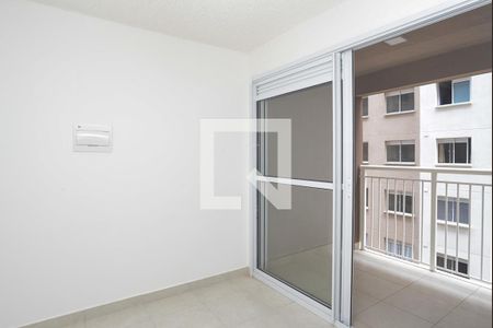 Apartamento para alugar com 2 quartos, 35m² em Parque Industrial Tomas Edson, São Paulo