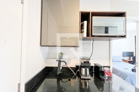 Sala/Cozinha de apartamento à venda com 1 quarto, 28m² em Vila Romana, São Paulo