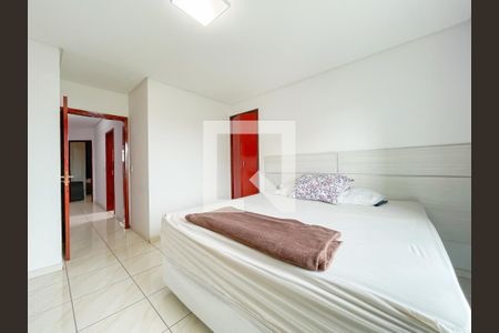 Suíte de casa à venda com 3 quartos, 130m² em Bussocaba, Osasco