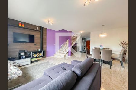 Sala de casa à venda com 3 quartos, 130m² em Bussocaba, Osasco