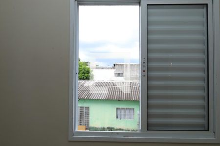 Quarto 1 de apartamento para alugar com 2 quartos, 49m² em Jardim Maia, São Paulo