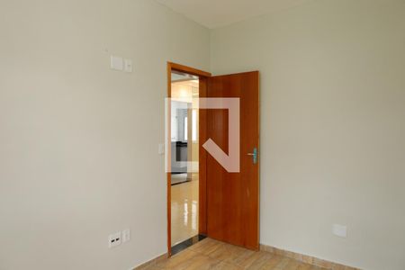 Quarto 1 de apartamento para alugar com 2 quartos, 49m² em Jardim Maia, São Paulo