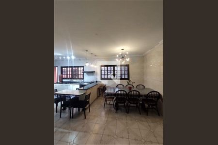 Casa à venda com 4 quartos, 300m² em Vila Curuçá, Santo André