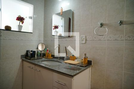 Banheiro do Quarto 1 de casa à venda com 3 quartos, 300m² em Charitas, Niterói