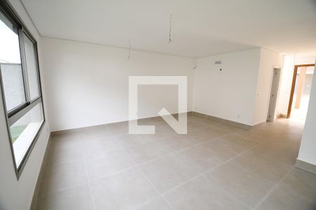 Sala de casa de condomínio à venda com 3 quartos, 155m² em Loteamento Santa Ana do Atibaia -- Sousas, Campinas