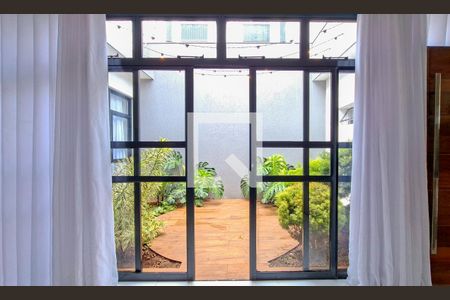 Jardim de Inverno de casa para alugar com 5 quartos, 255m² em Sagrada Família, Belo Horizonte