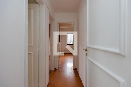 Corredor de apartamento para alugar com 2 quartos, 89m² em Vila Andrade, São Paulo