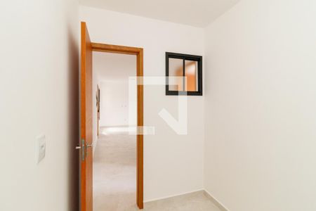 Quarto 2 de casa de condomínio para alugar com 2 quartos, 41m² em Vila Isolina Mazzei, São Paulo