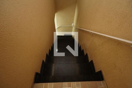 Escada de apartamento à venda com 2 quartos, 90m² em Jardim Ana Maria, Santo André