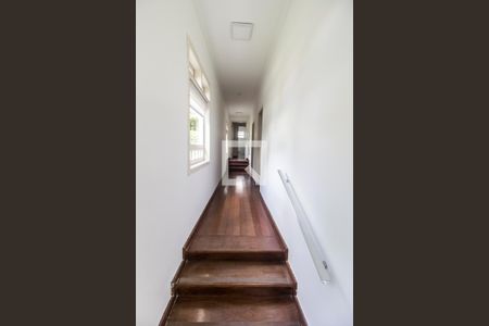 Corredor de casa de condomínio à venda com 3 quartos, 220m² em Residencial Dez (alphaville), Santana de Parnaíba