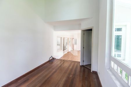 Sala  de casa de condomínio à venda com 3 quartos, 220m² em Residencial Dez (alphaville), Santana de Parnaíba