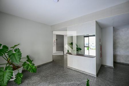 Hall Social de apartamento à venda com 2 quartos, 81m² em Jardim Henriqueta, Taboão da Serra